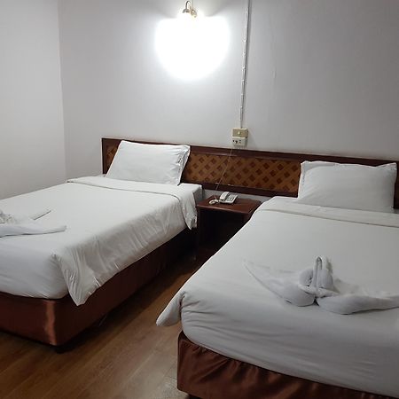 Wiangwalee Hotel Районг Экстерьер фото